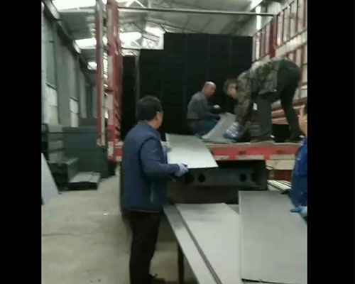 槽式桥架发往吕梁离石