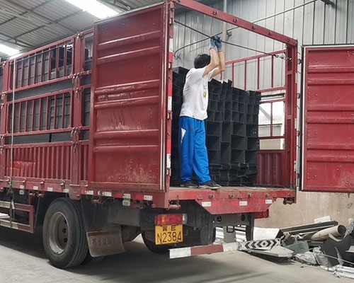 槽式桥架发往长治